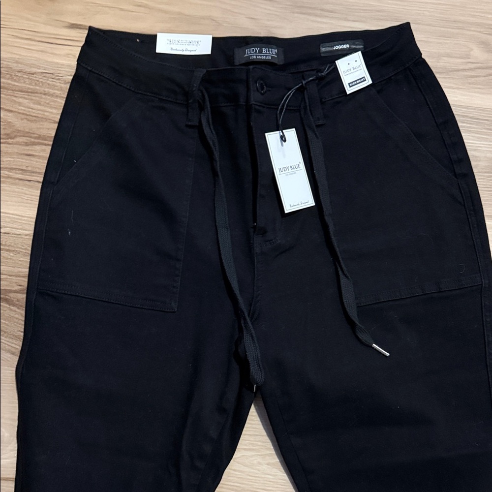Judy Blue Jet Black Jogger Jeans - Picture 4 of 5